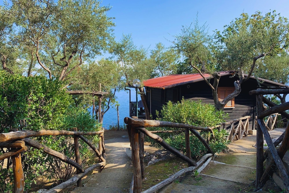 Santa Fortunata Village Camping 15/85