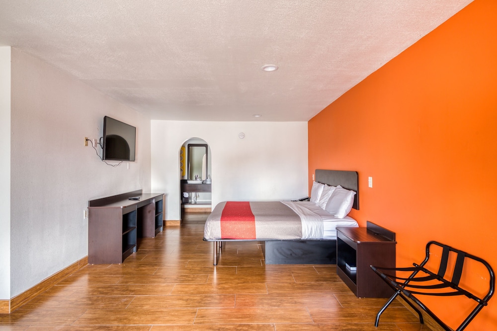 Motel6 Denham Springs, LA 36/50
