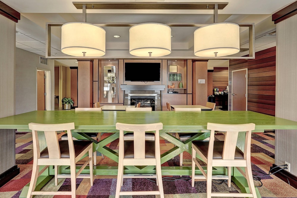 Fairfield Inn Suites By Marriott Edison South Plainfield 39/49