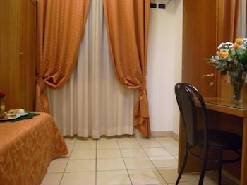 Hotel Mondial 36/55