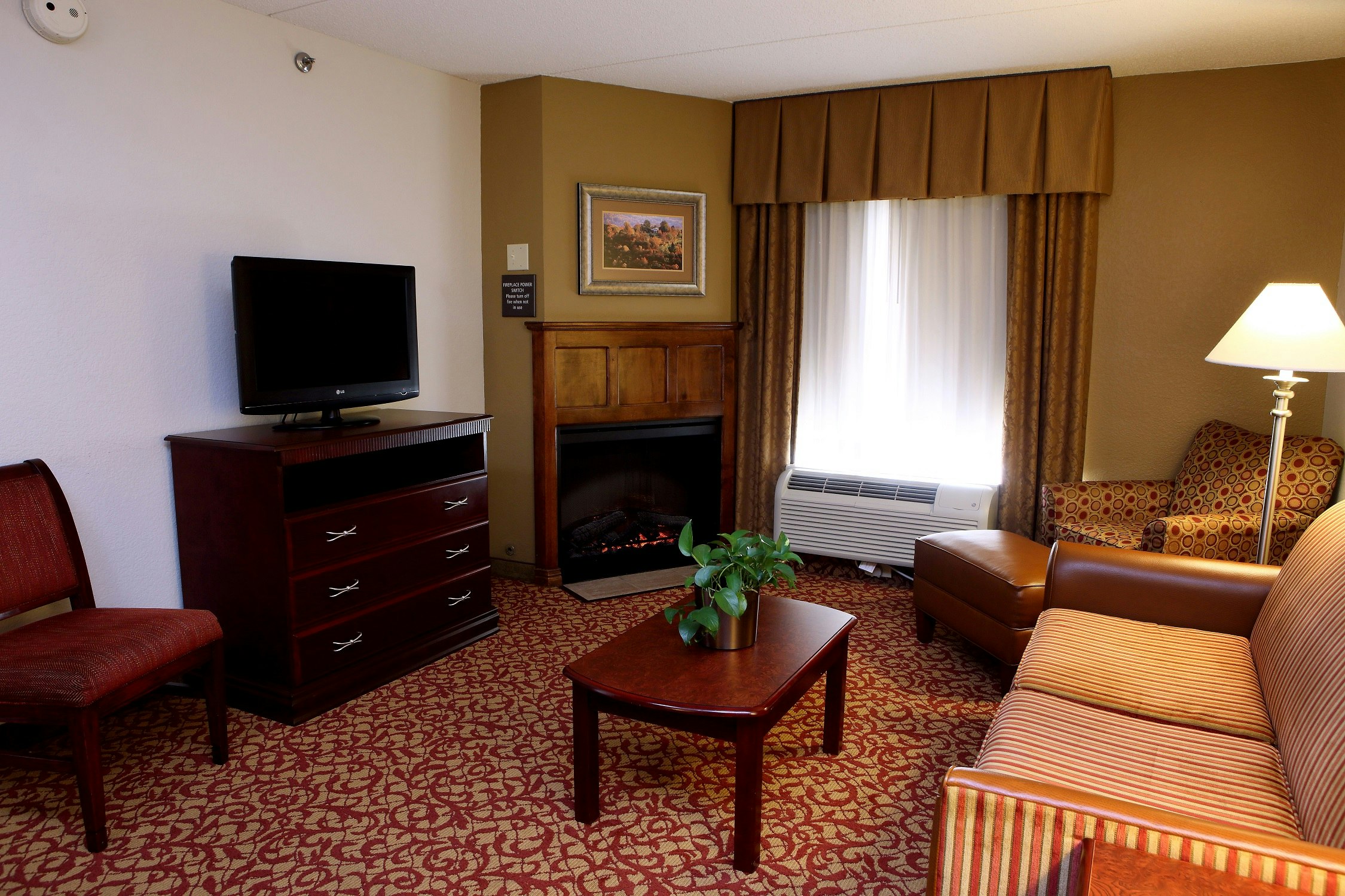 Hampton Inn & Suites Charlottesville-At the University 22/50