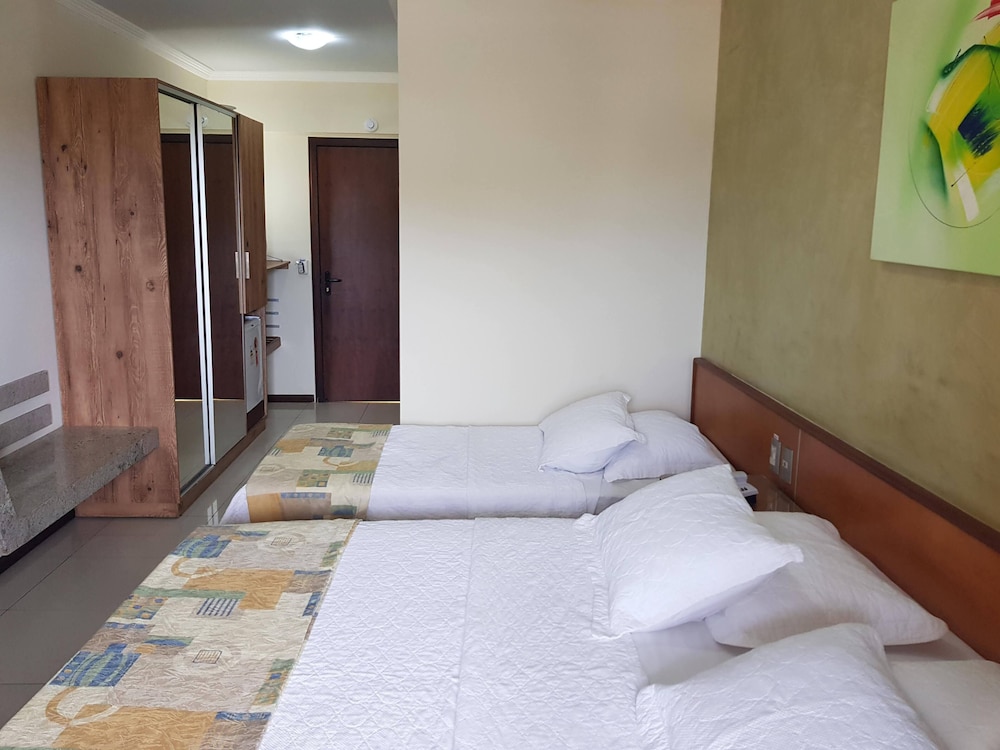Golden Beach Hotel 45/86