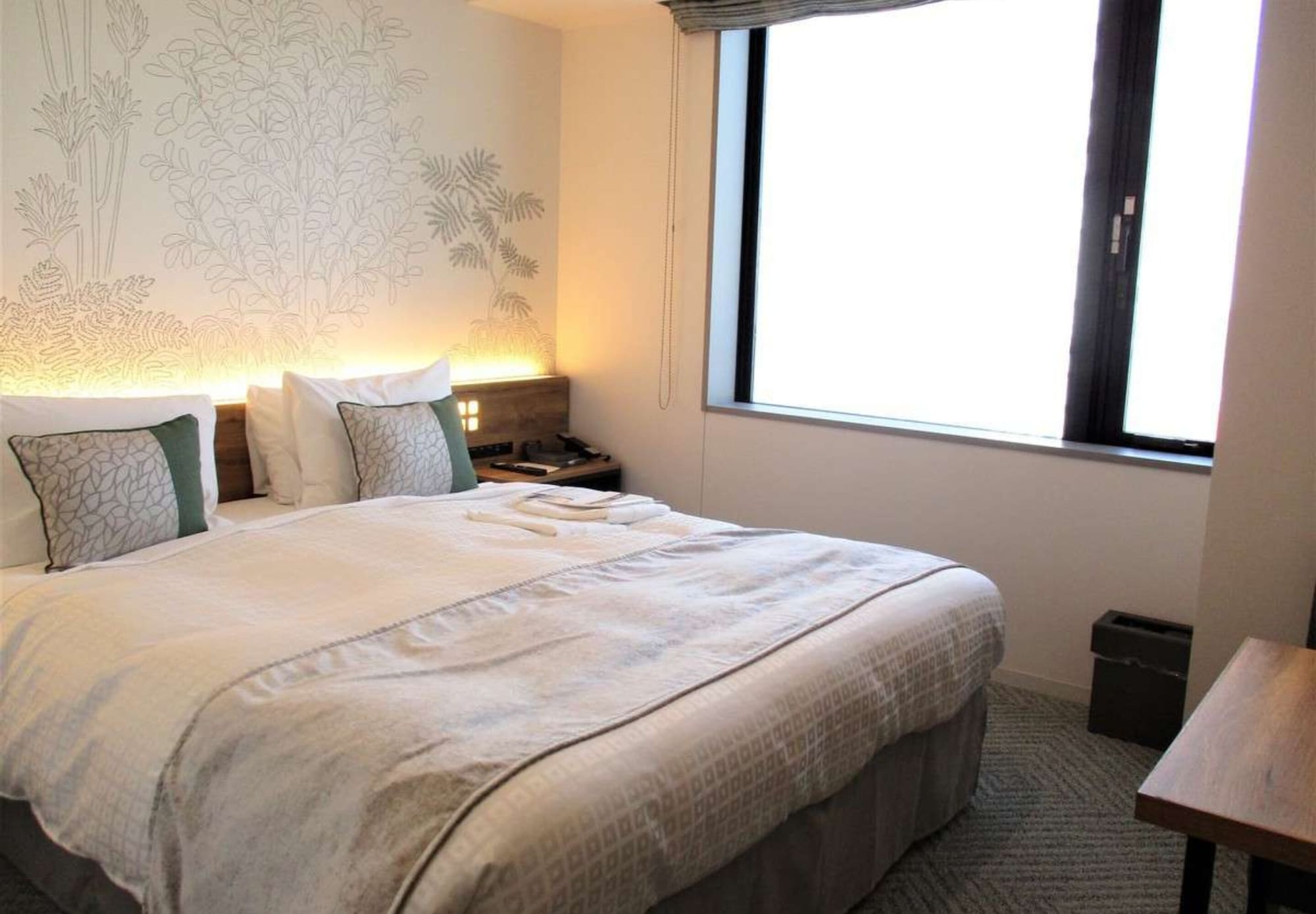 RESIDENTIAL, DOUBLE BED