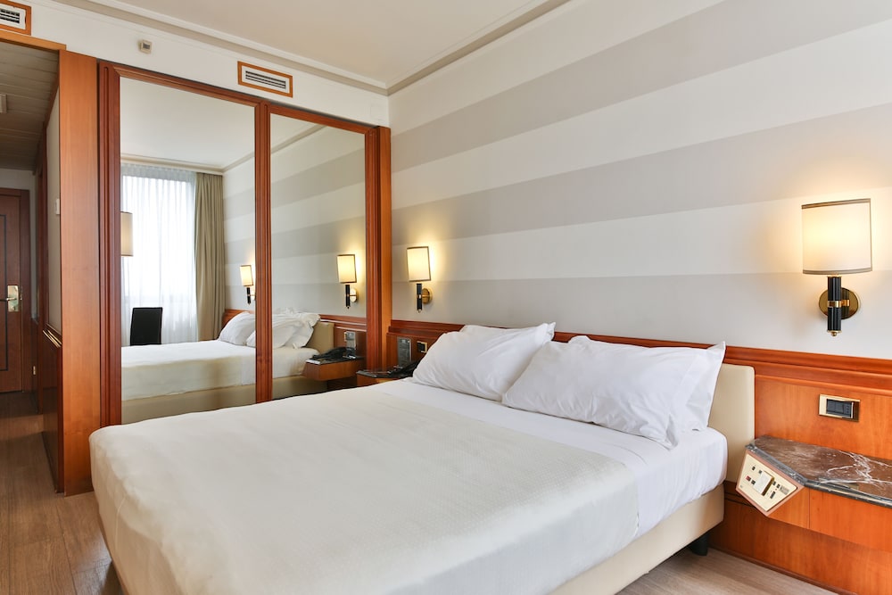 CLASSIC, DOUBLE BED