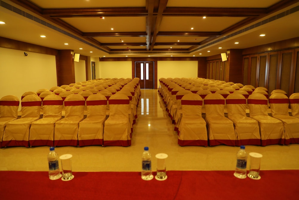 Hotel Karthika Park 29/35