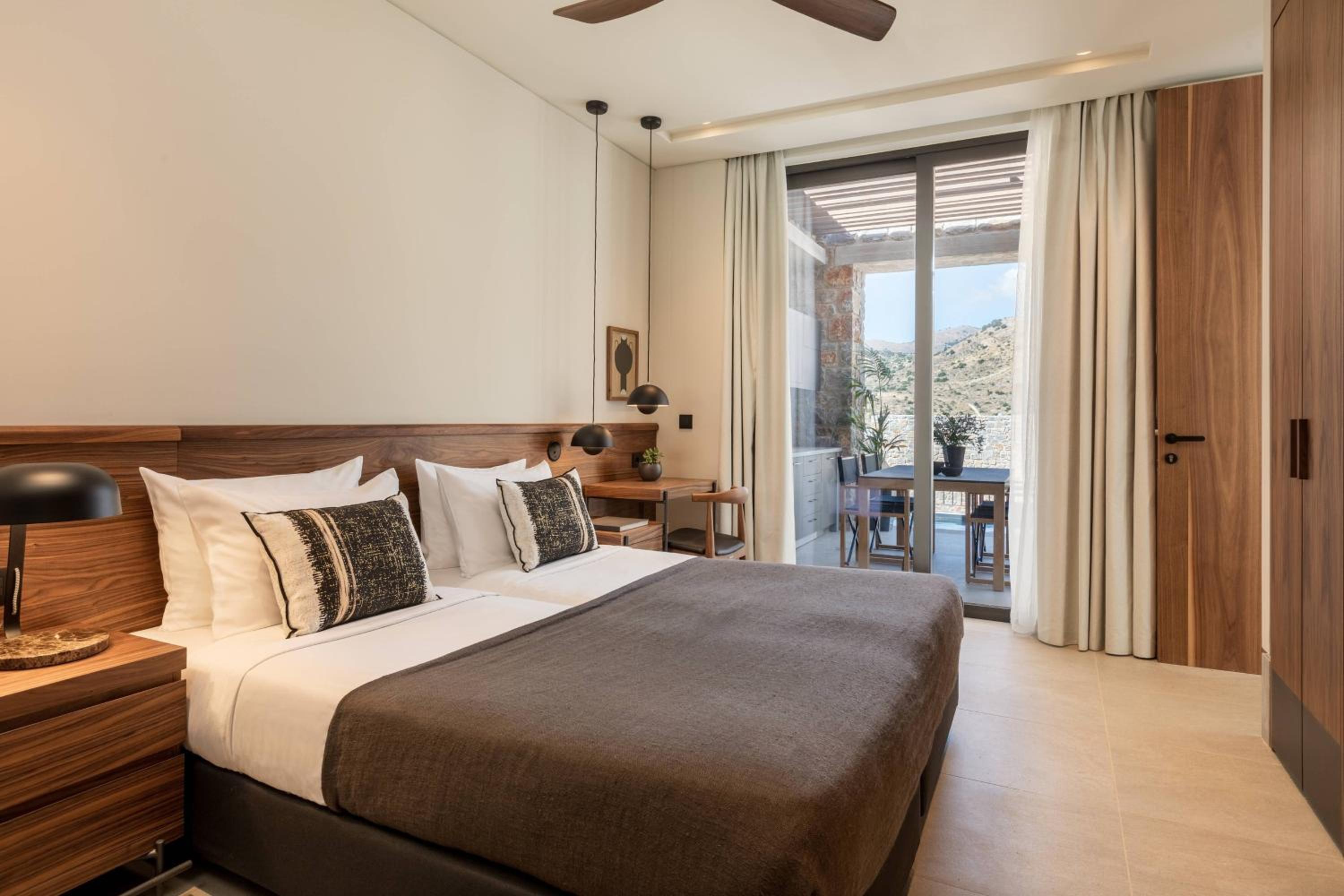 1 Bedroom, Basic, Residence, King Bed, Inland View, Sofa