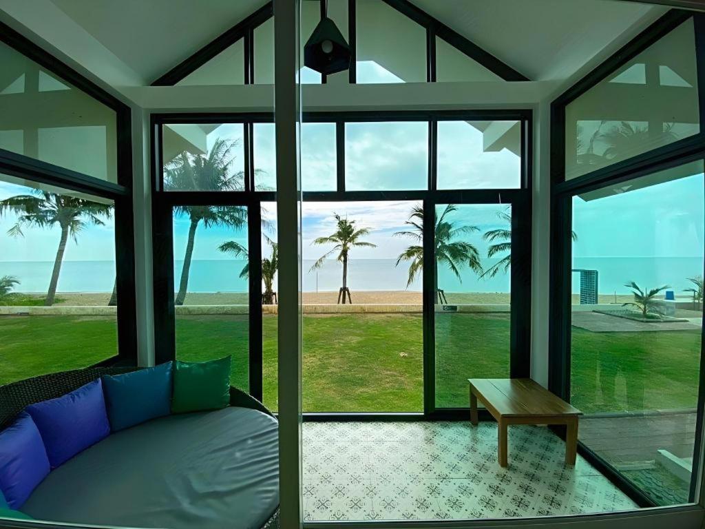 Rattana Pura Beach Resort 20/54
