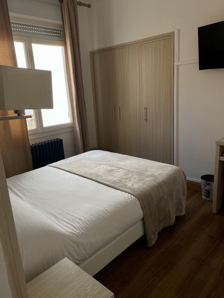 Hotel Lutetia 12/40