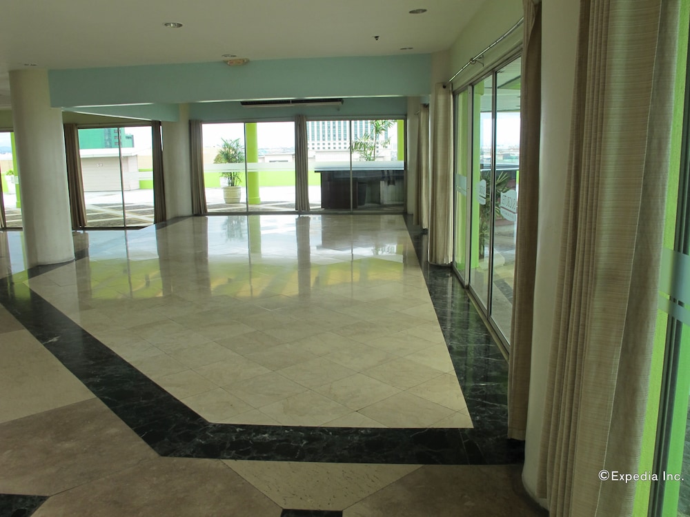 Sugbutel Family Hotel 3/50