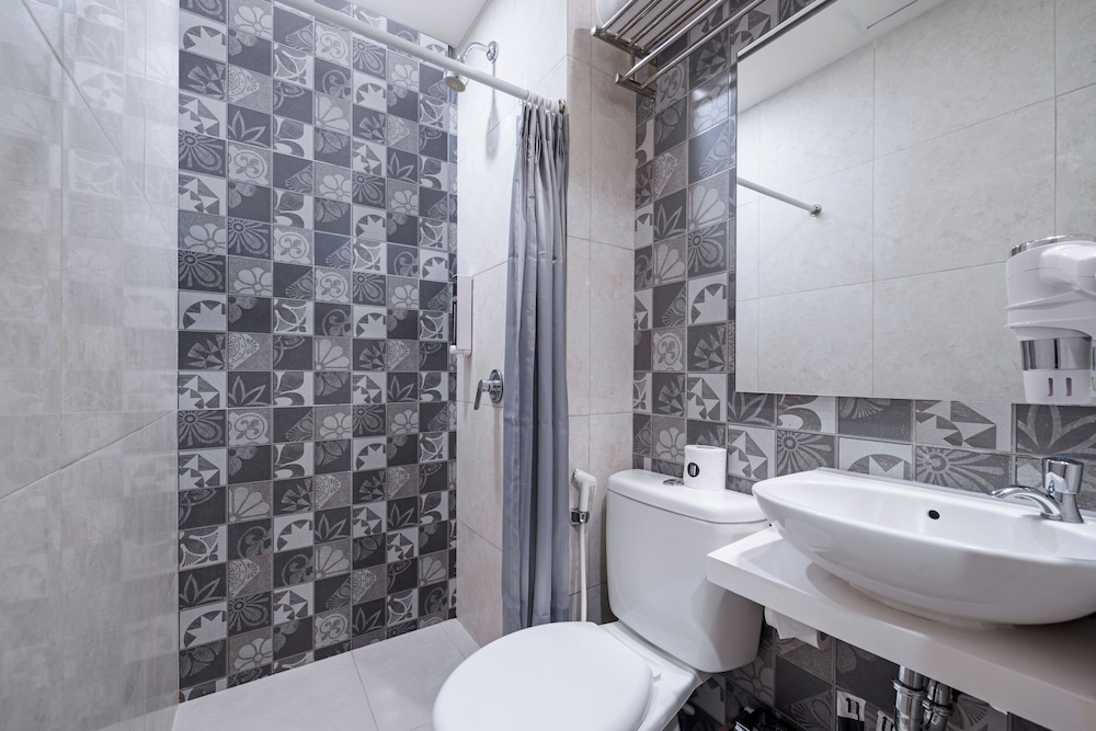 Hotel Neo Plus Airport Jakarta 20/22