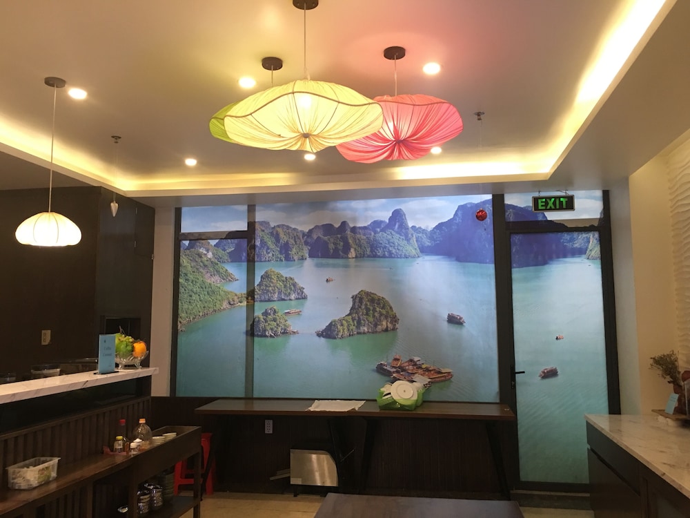 Inearth Hotel Hanoi (Ex. Poonsa Hanoi Hotel) 12/66