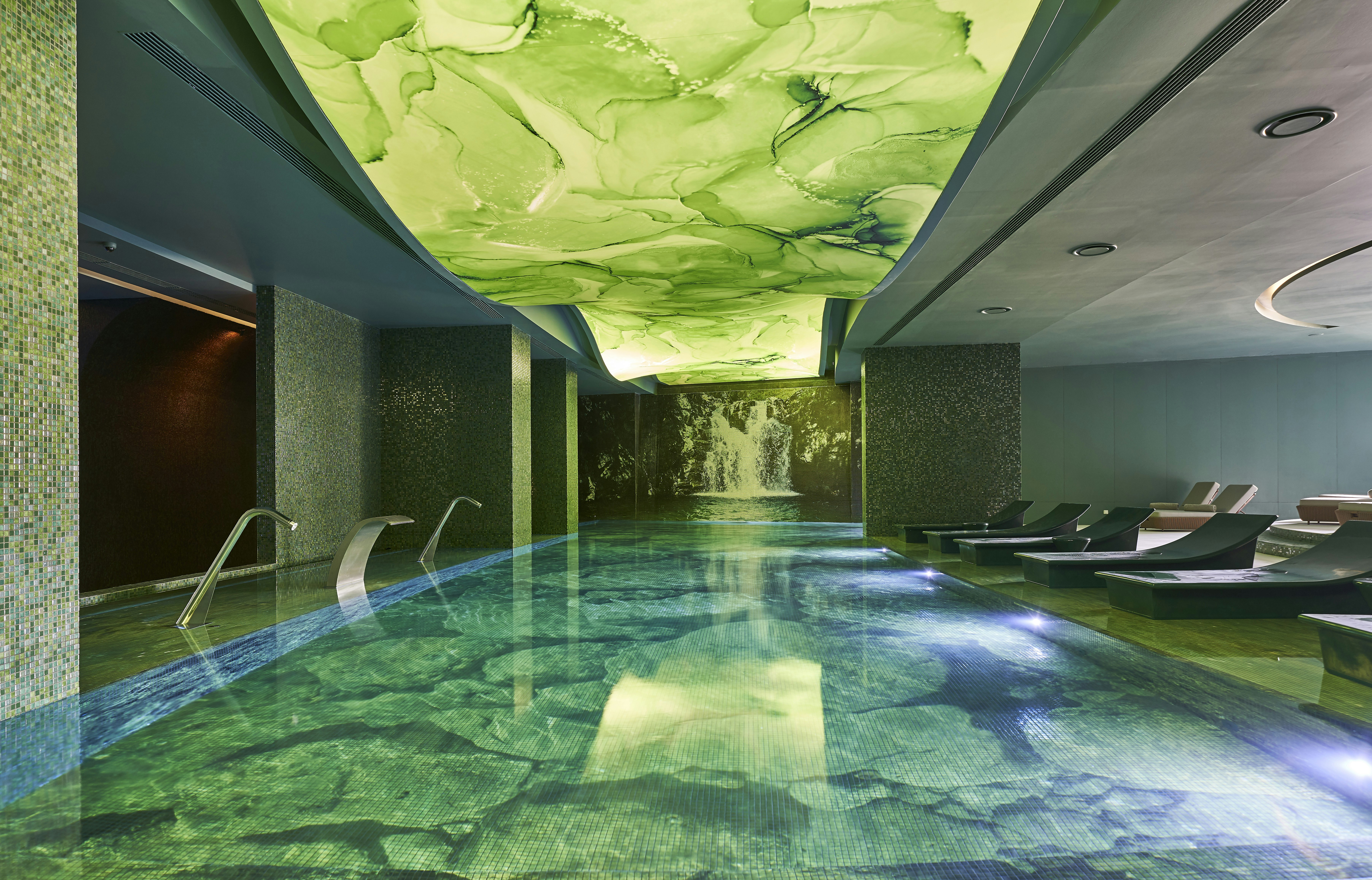 Savoy Palace by Savoy Signature 21/50