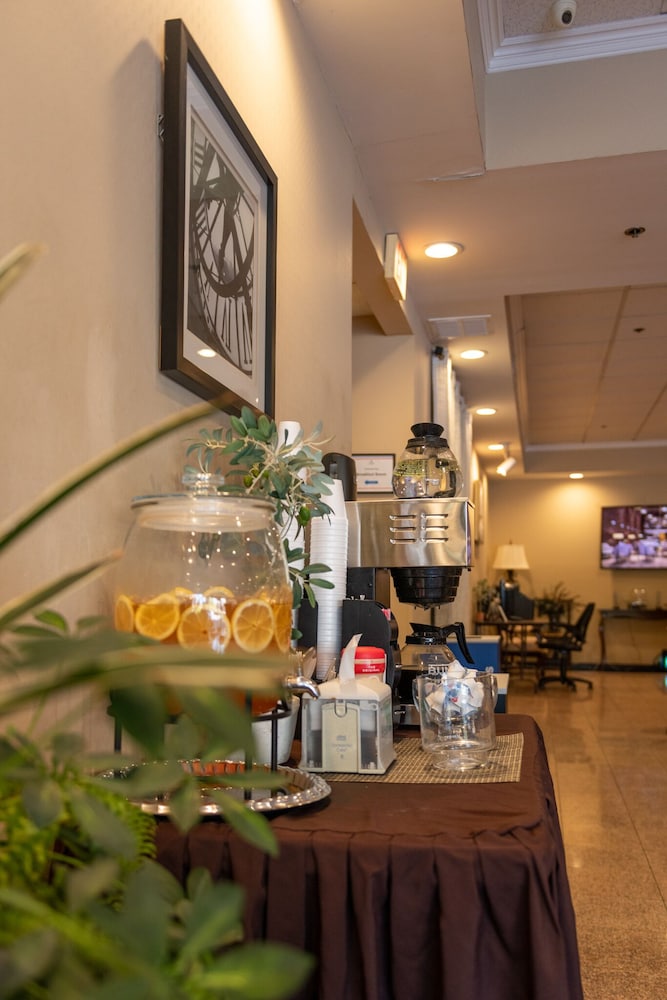 restaurant-cafeteria
