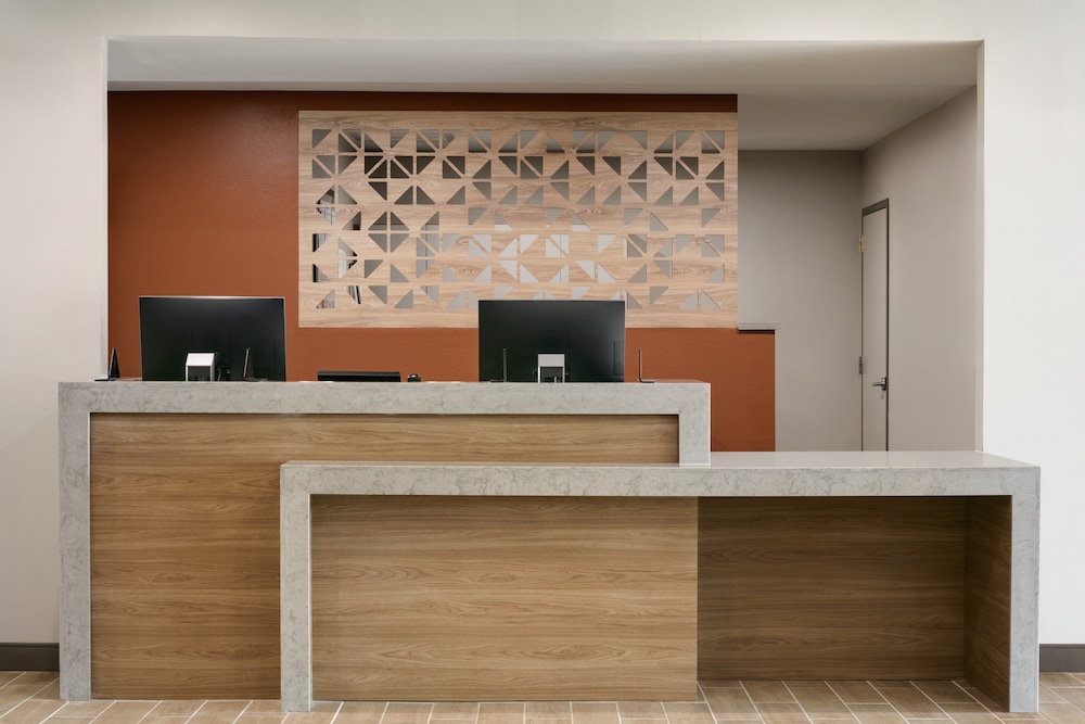 Candlewood Suites Fayetteville Fort Bragg 6/52