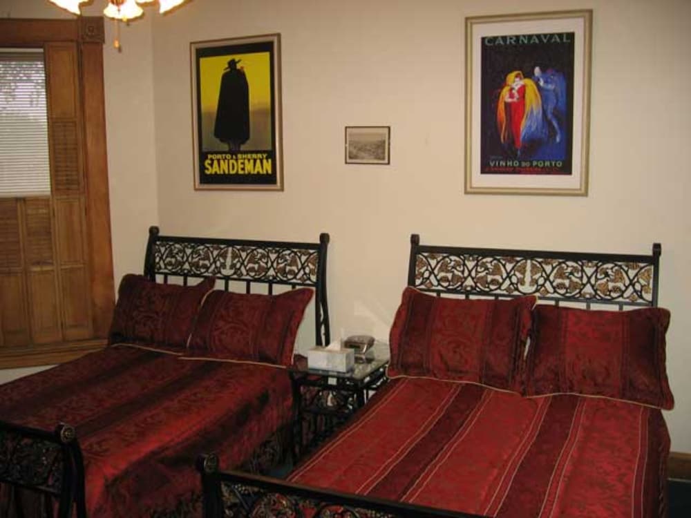 Inn Port Lodging 32/39