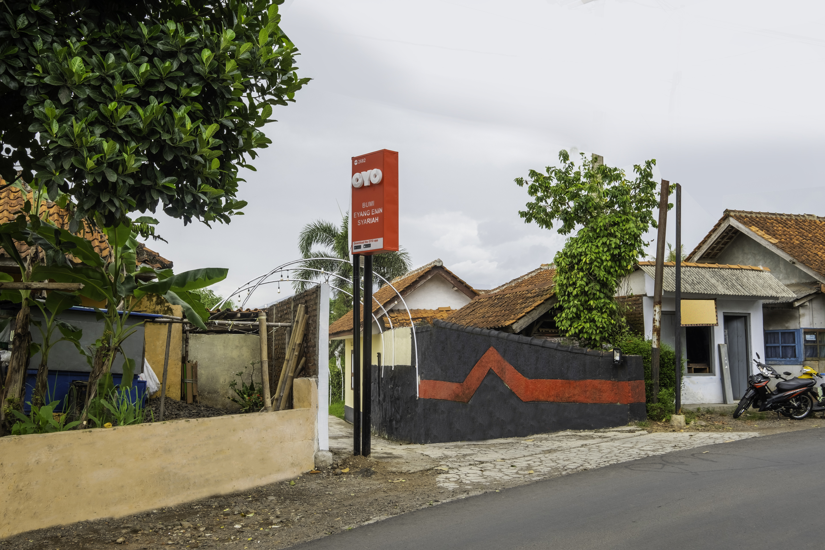OYO 2682 Bumi Eyang Enin Homestay Syariah 19/32