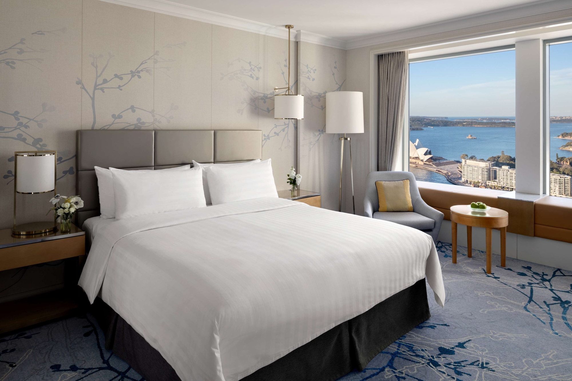 Opera, Horizon, City, House, King Bed, Club Lounge Access, High Floor