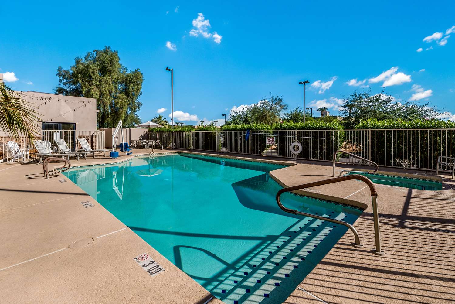 Red Lion Inn and Suites Goodyear Phoenix 24/36
