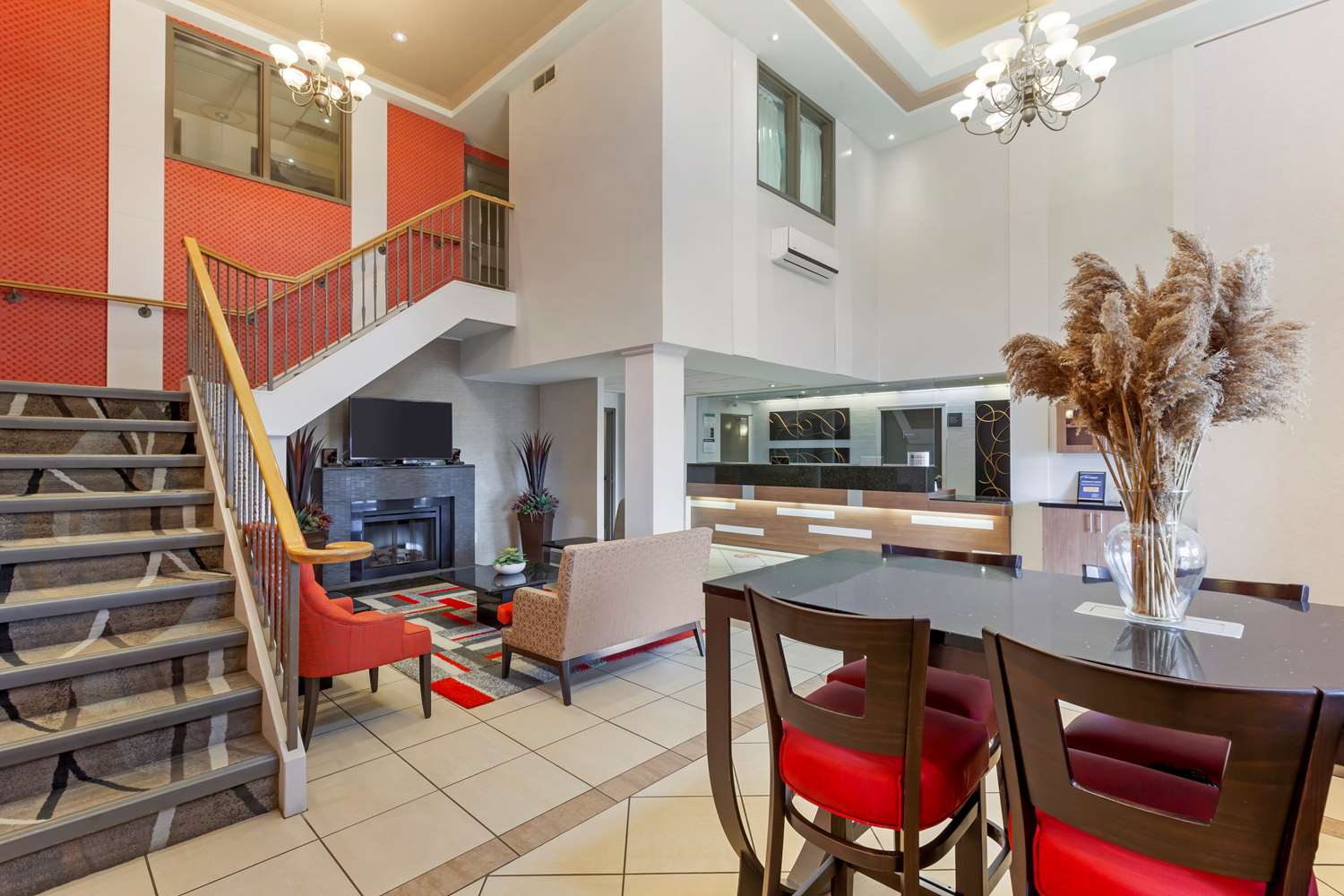 Best Western Plus Burlington Inn and Suites 14/21