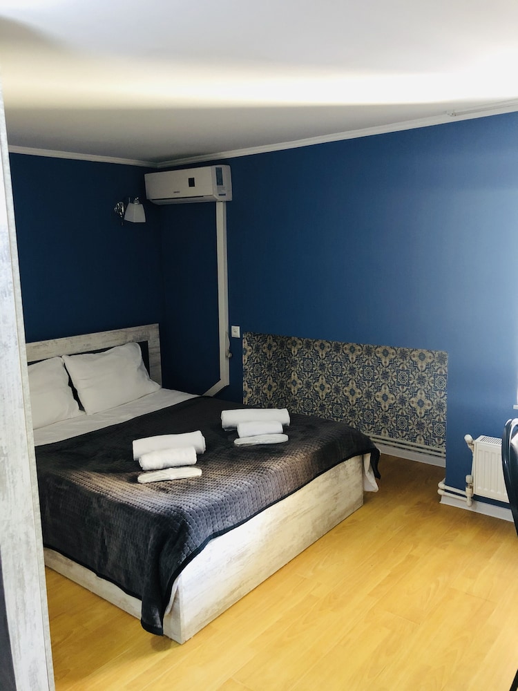 Harmony Hotel 30/46
