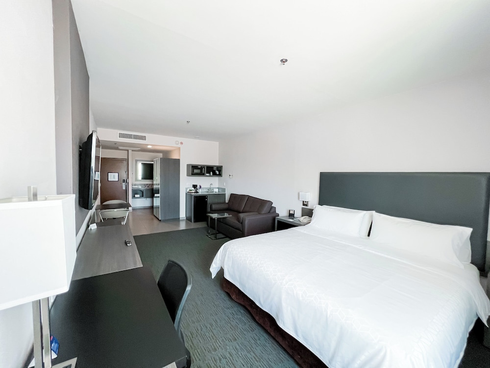Holiday Inn Express Suites Hermosillo 14/50