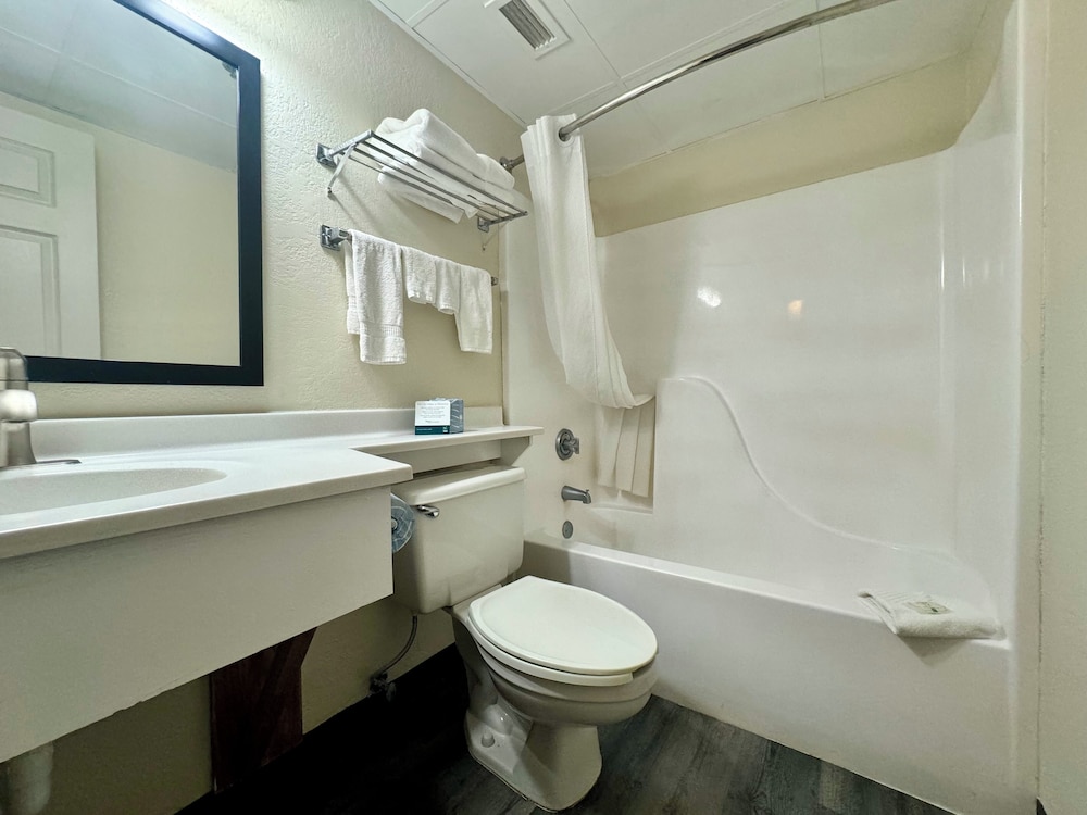 Quality Inn & Suites Alexandria MN 30/31