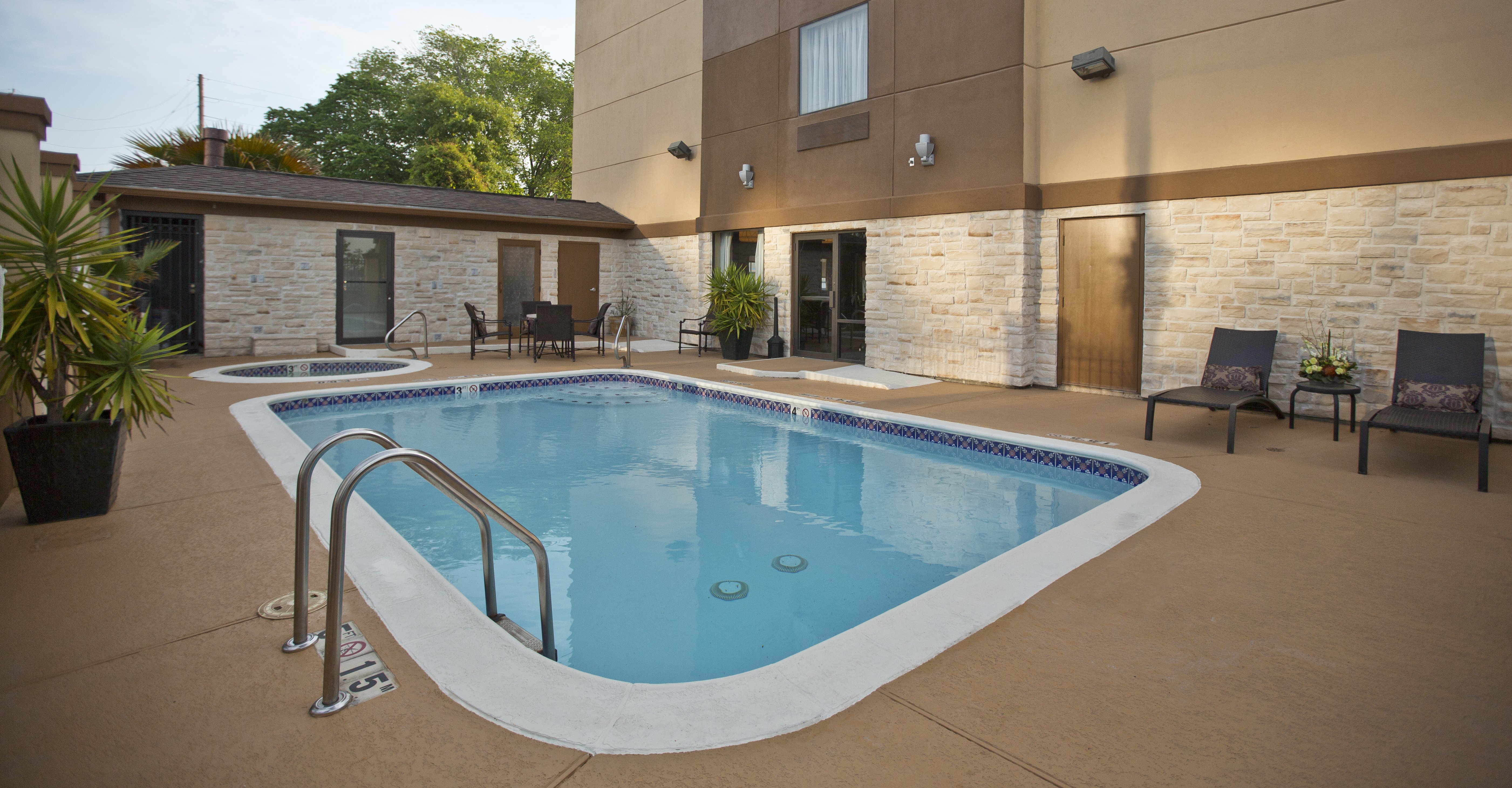 Holiday Inn & Suites Spring - the Woodlands Area, an IHG Hotel 15/28
