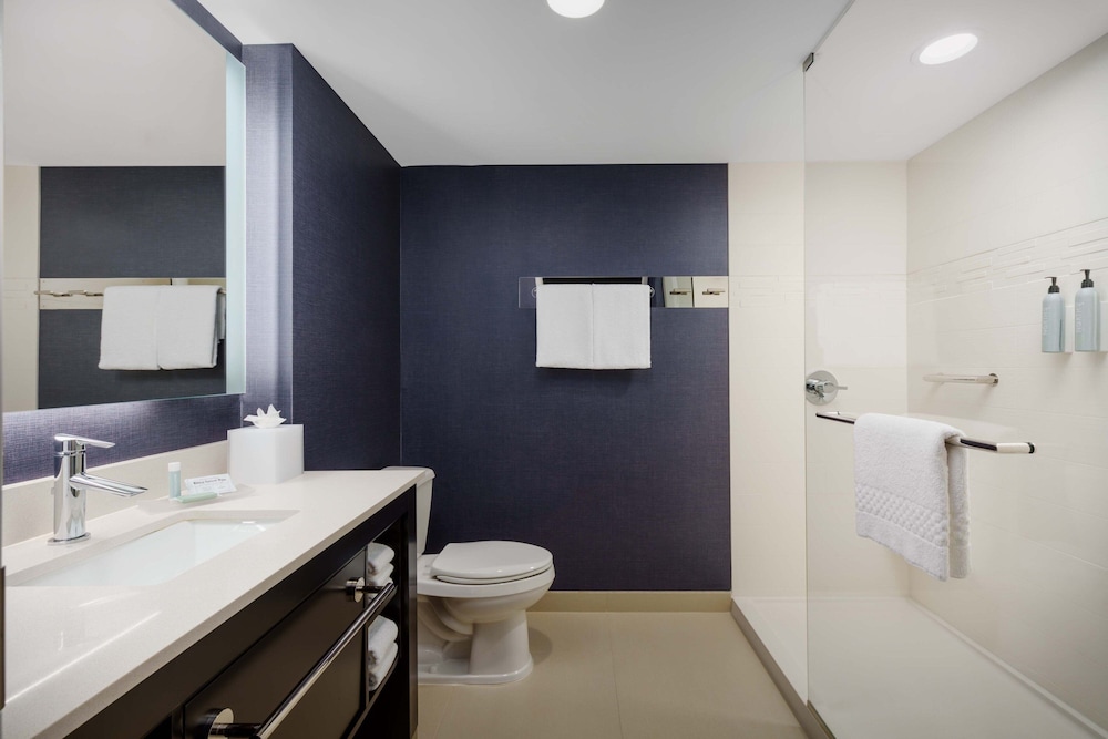 Residence Inn New Haven Hamden 24/27