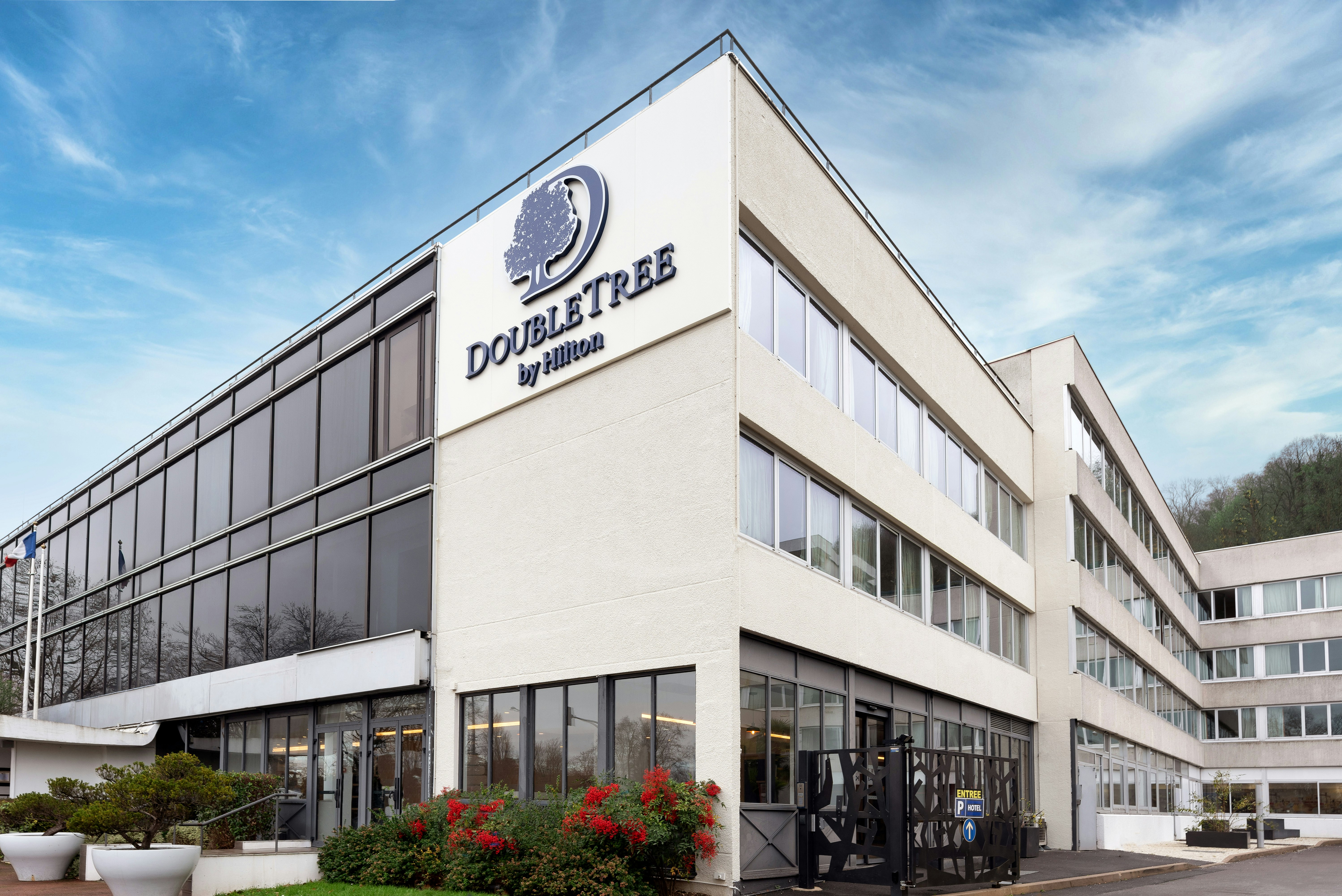 DoubleTree by Hilton Paris Bougival in BOUGIVAL