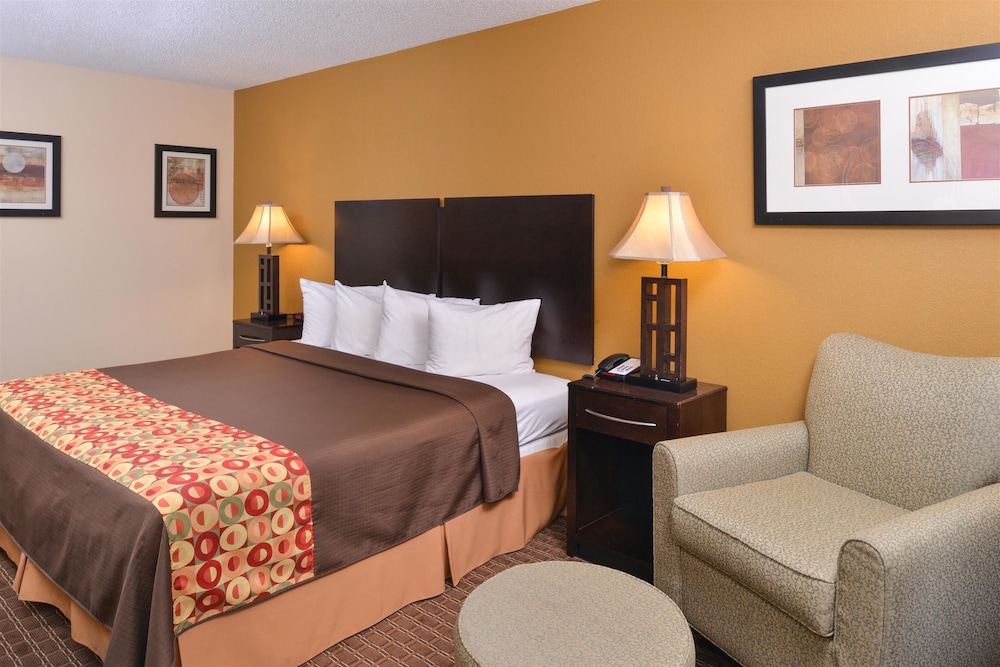 Americas Best Value Inn Tupelo Barnes Crossing 14/28