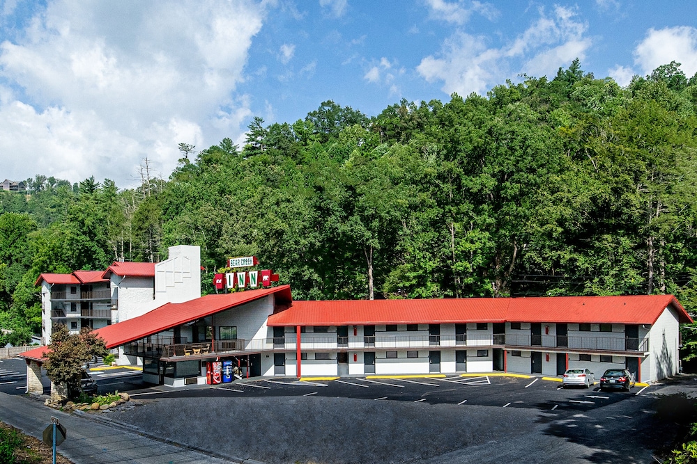Bear Creek Inn Gatlinburg 7/41