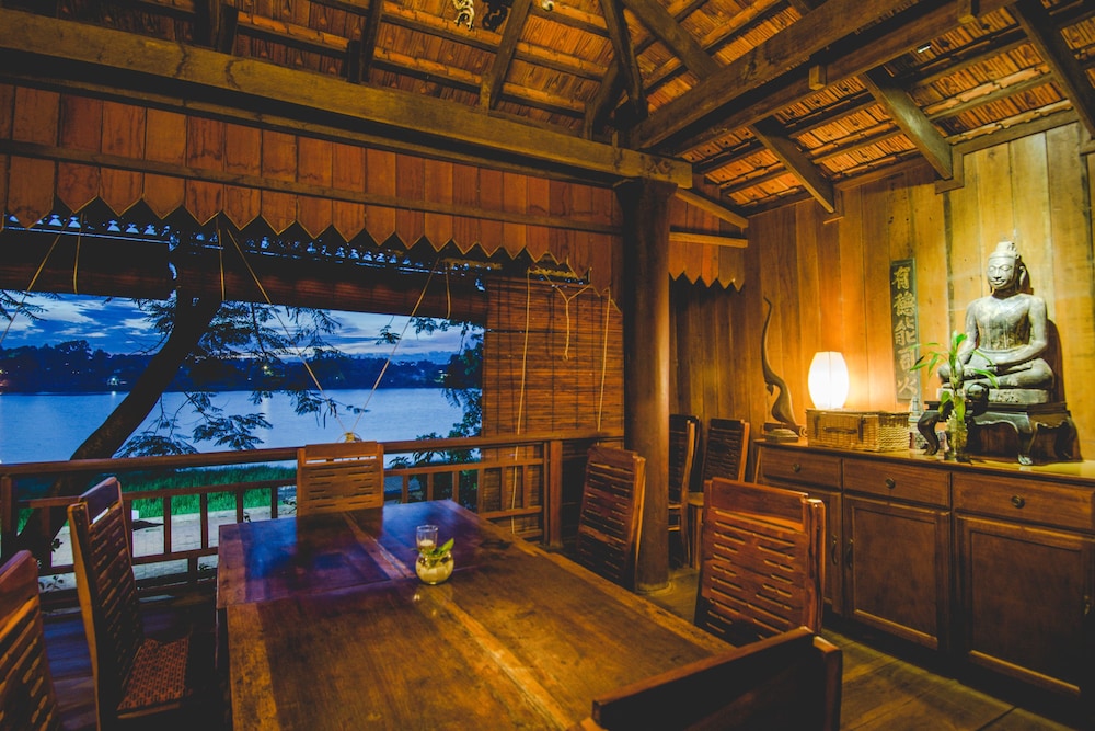 Terres Rouges Lodge 16/50