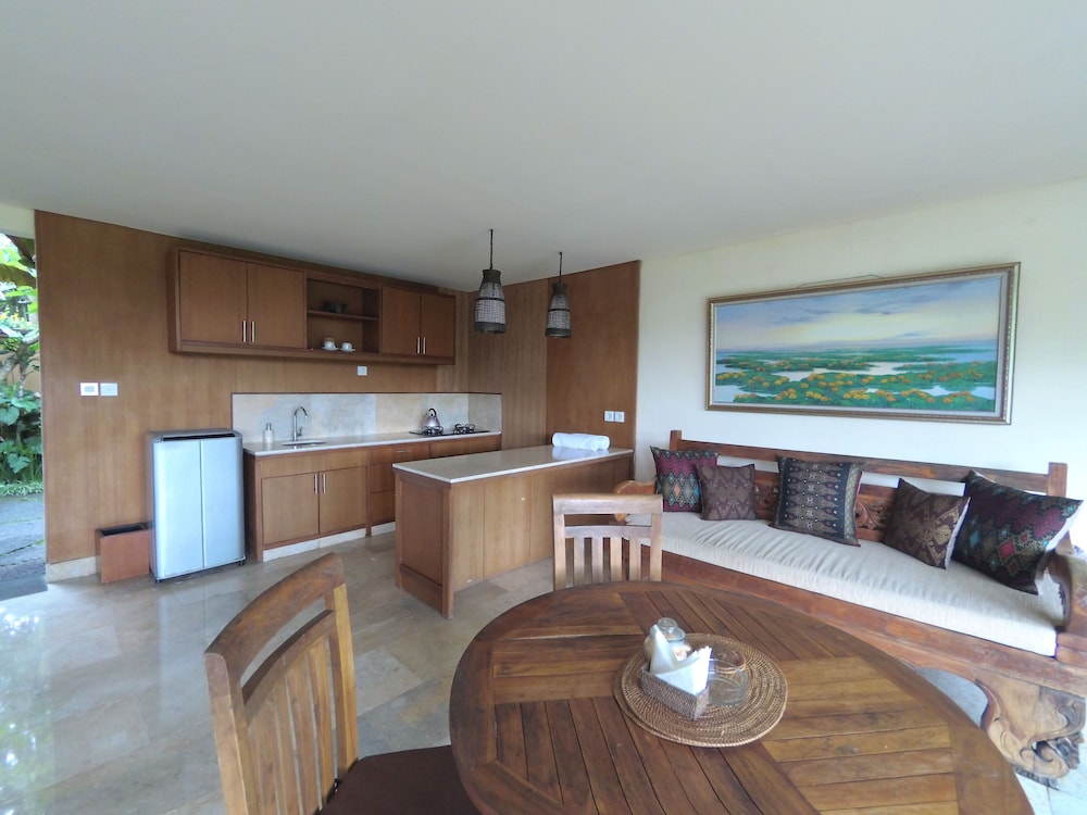 Motama Villa 25/50