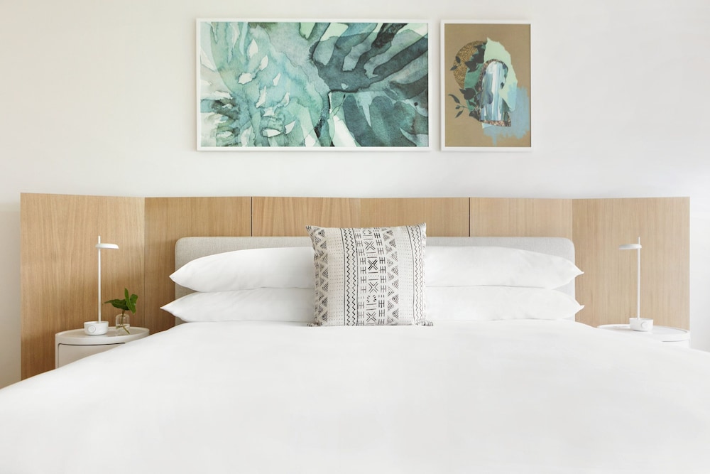 Kimpton Shorebreak Fort Lauderdale Beach Resort 24/81