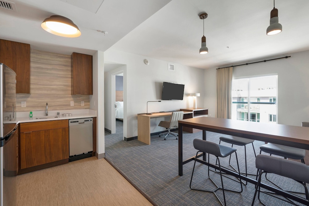 Residence Inn by Marriott Marina del Rey 6/51