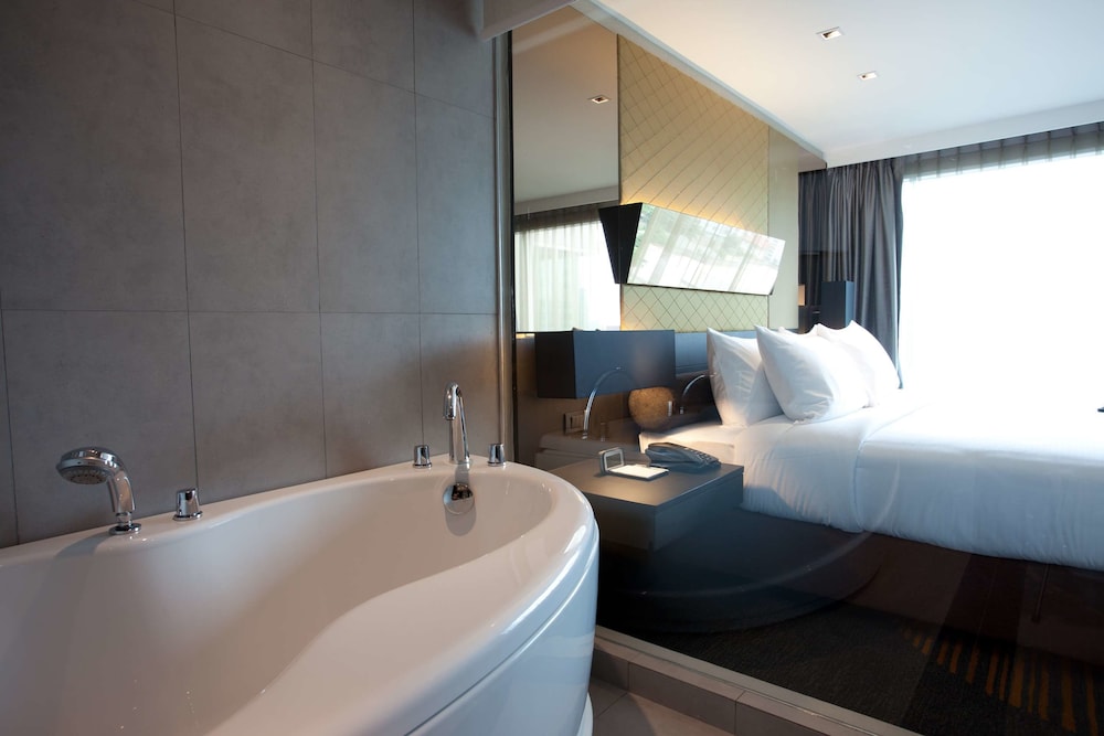 Golden Tulip Mandison Suites 19/59