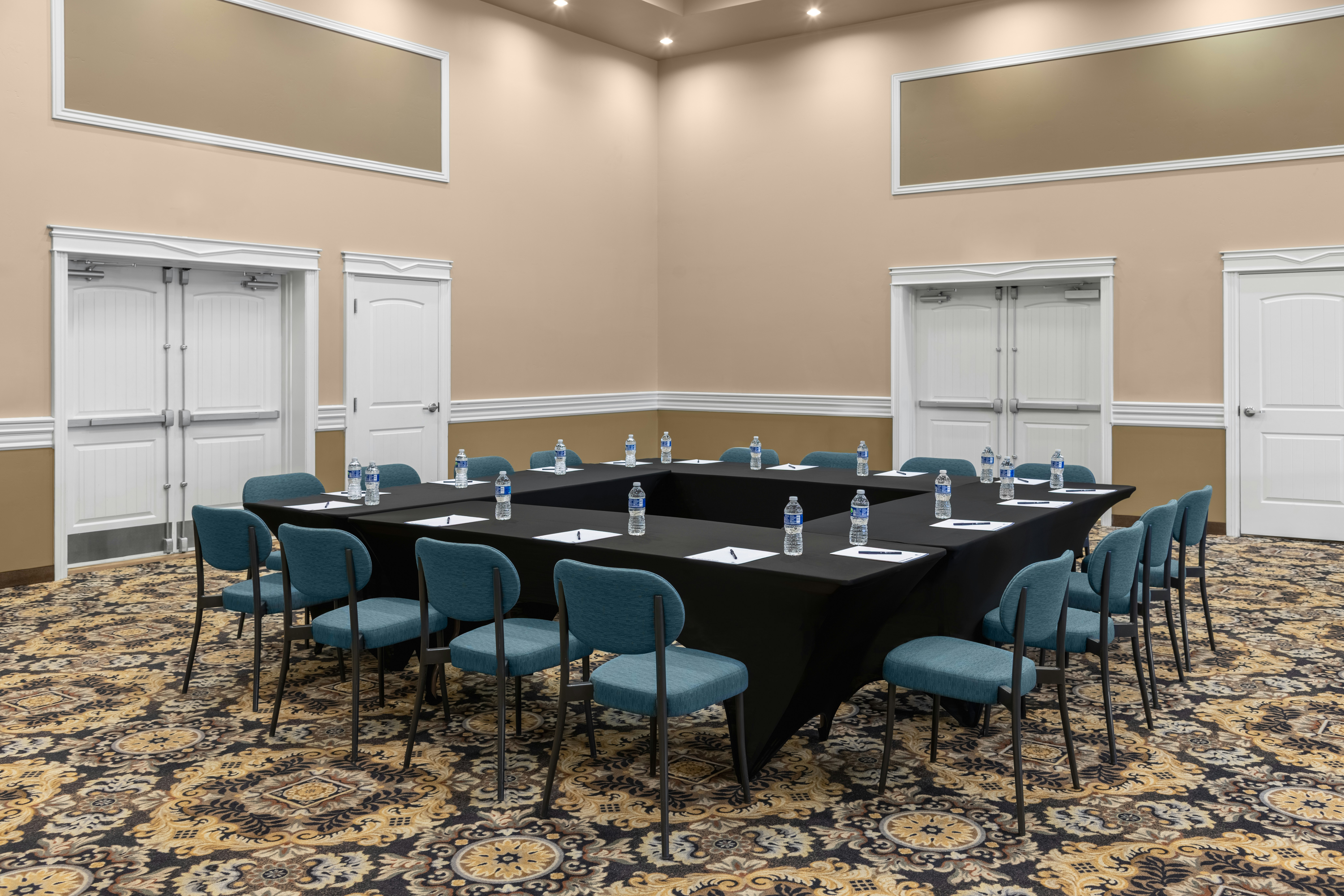 Doubletree By Hilton Hotel Phoenix - Gilbert 66/81