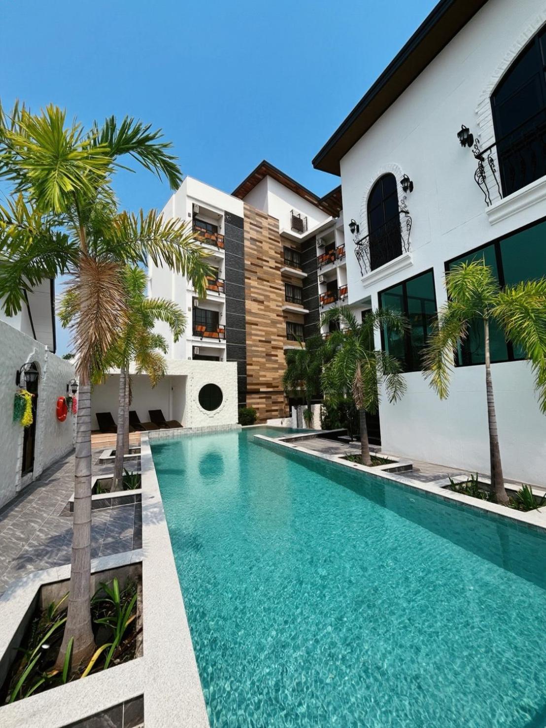 The Room Boutique Hotel 45/50