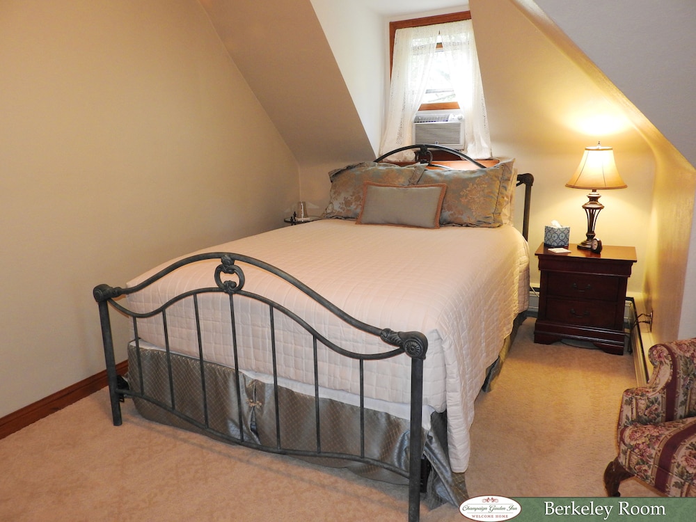 Champaign Garden Inn 12/50