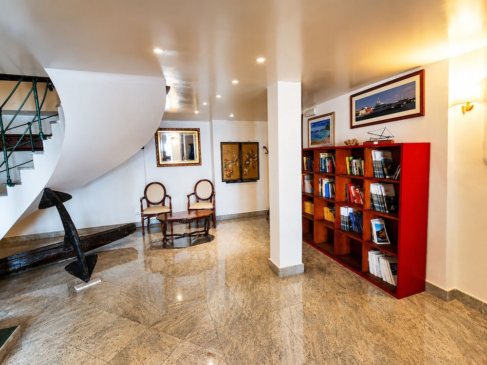 Hotel Hieracon 20/47