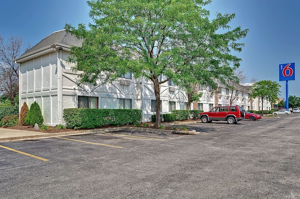 Motel6 Glenview, IL - Chicago North 50/60