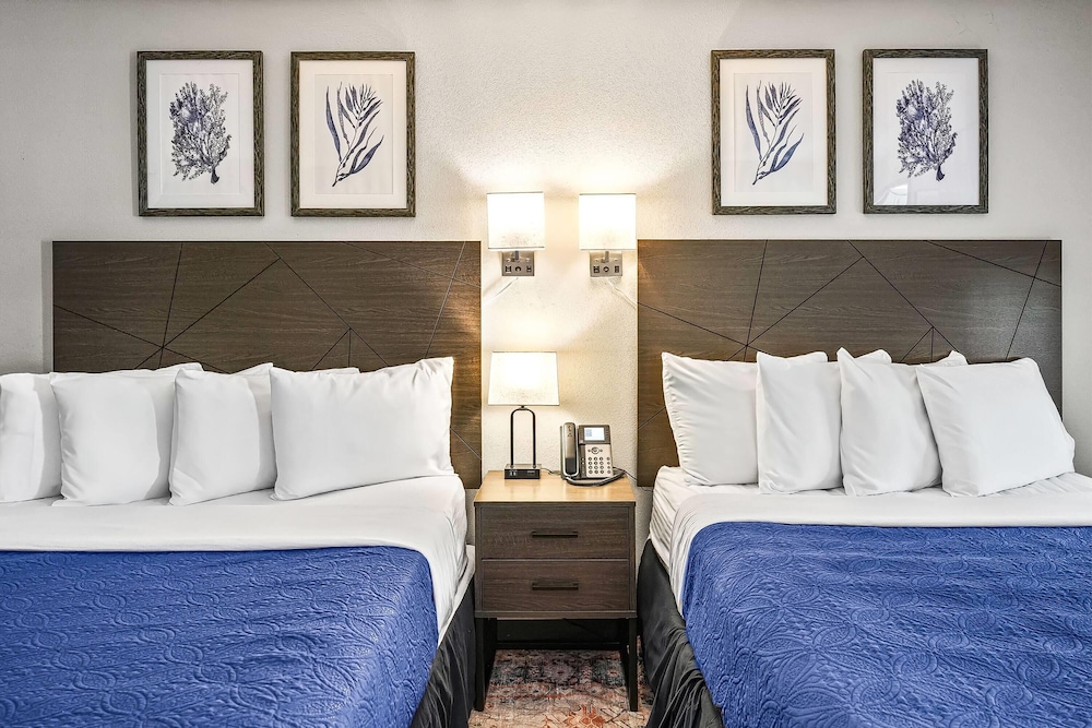 Baymont by Wyndham Ocala Suites 26/60