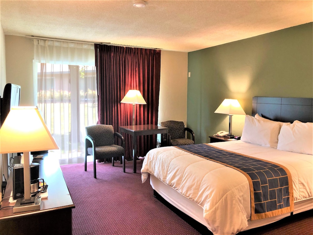 Days Inn by Wyndham Novato/San Francisco 16/50