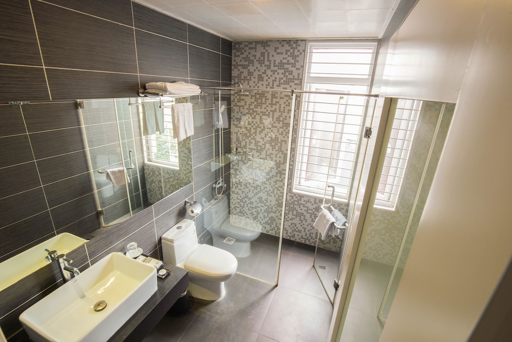 Riverside Boutique Hotel 28/28