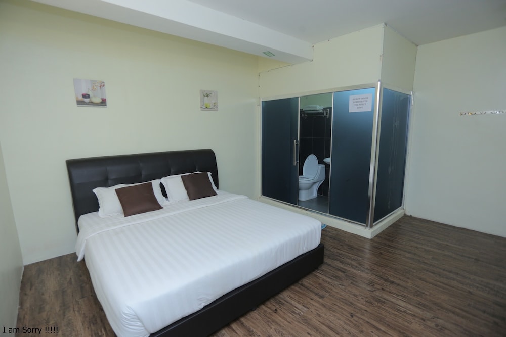 JAM Hotel Near ERL Salak Tinggi Kota Warisan 10/27