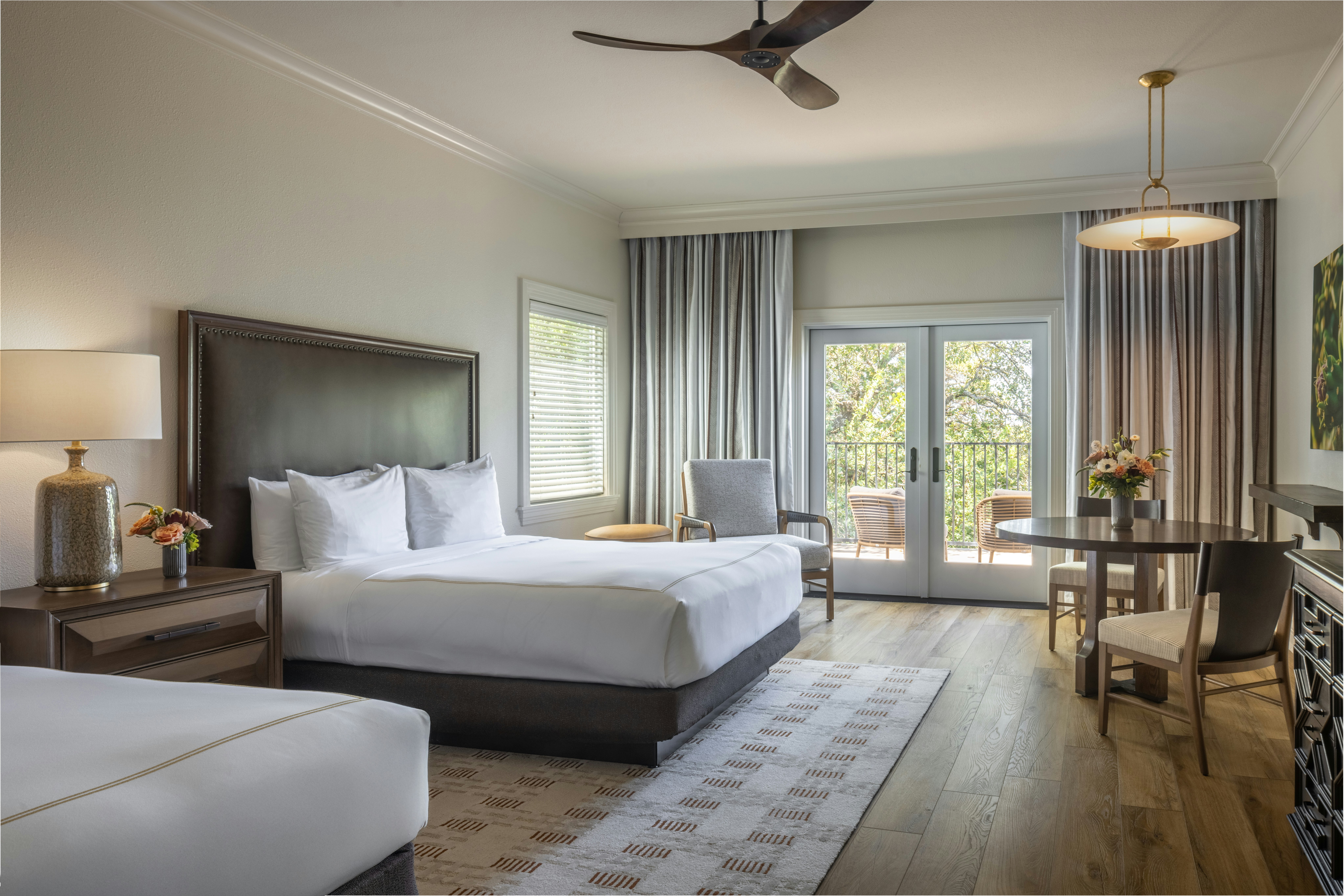 villa, 2 queen beds, accessible