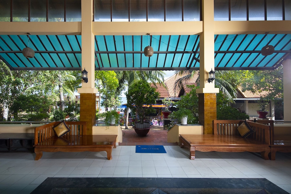 Hon Rom 1 Resort 7/50