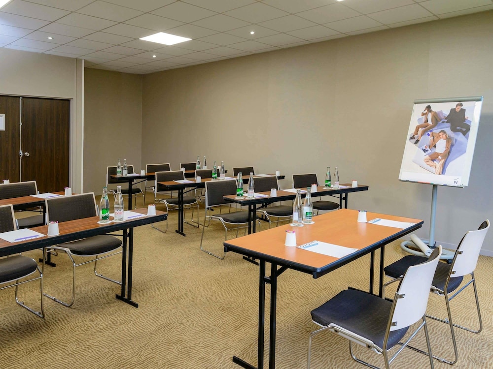 NOVOTEL BAYEUX 72/81