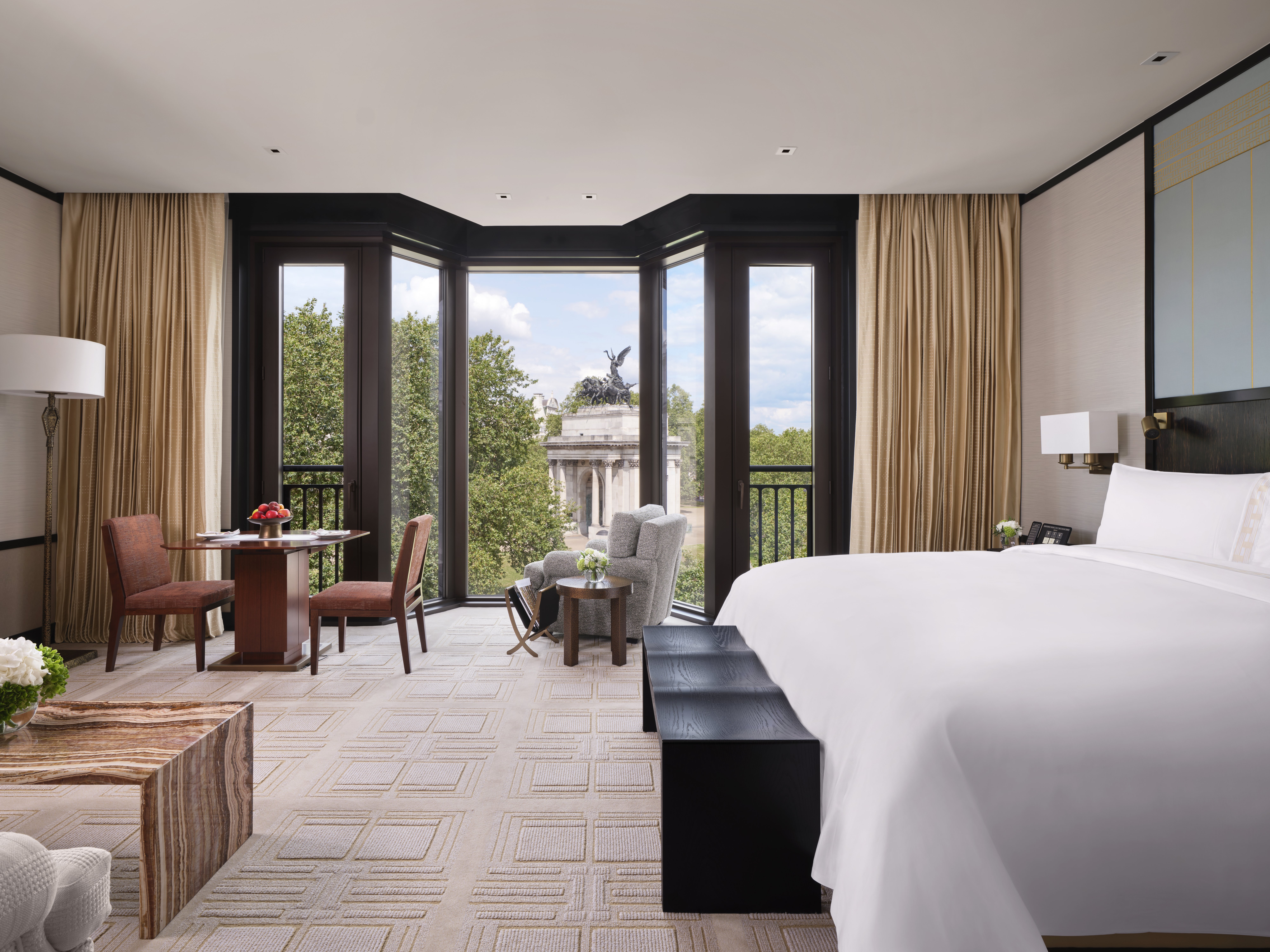 Grand, Park, Premier, King Bed