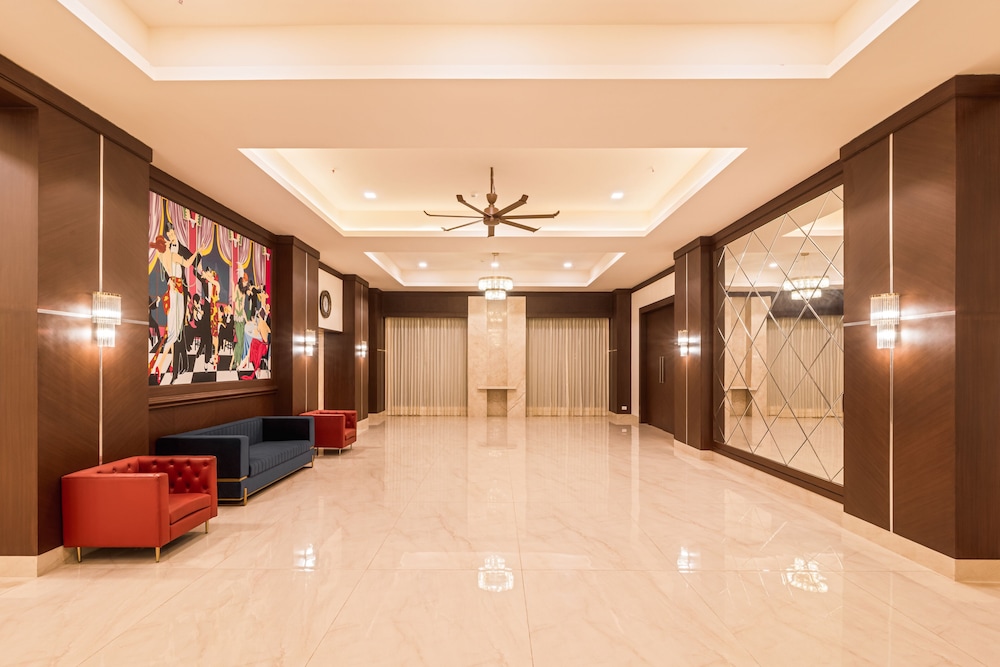Hotel Turmeric 6/29